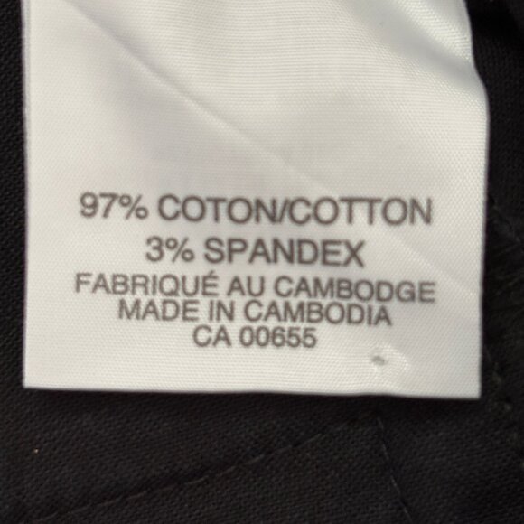 Smart Set Tailored Knee-Length Shorts in Black - Picture 7 of 8